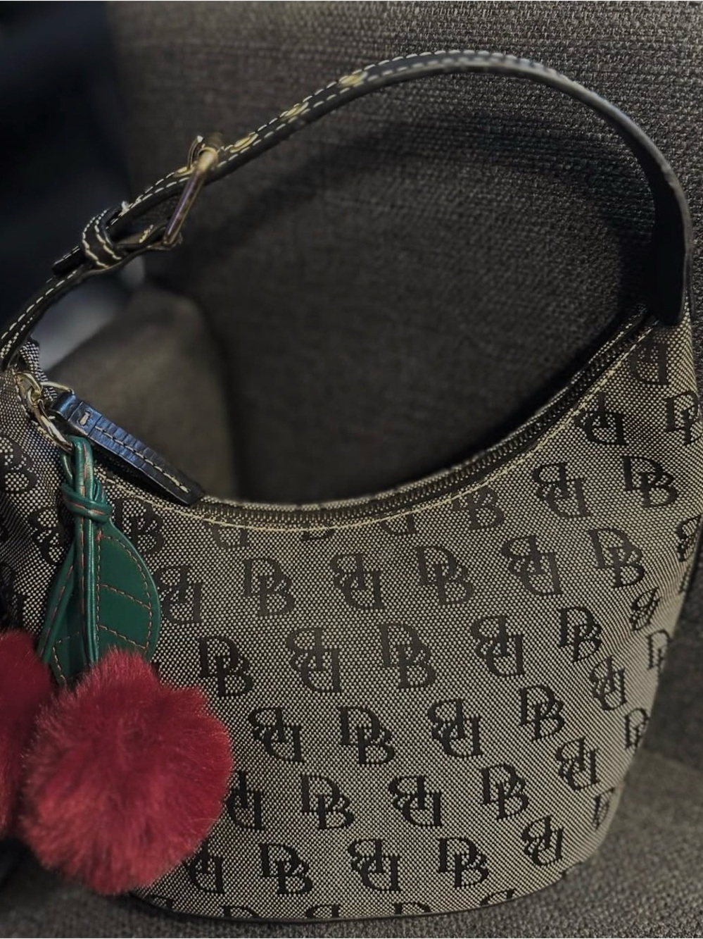 Dooney & Bourke bucket bag